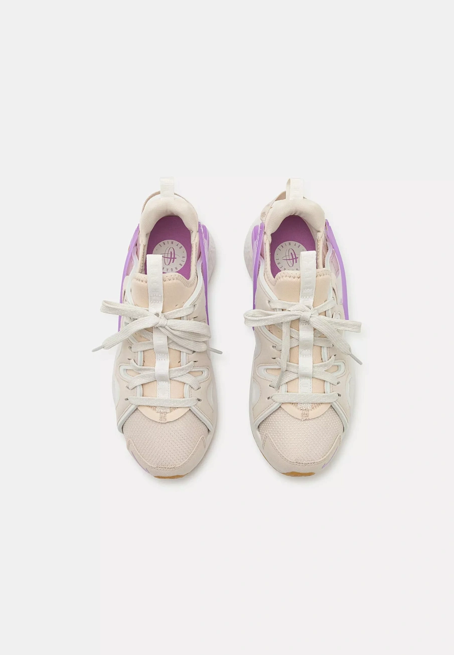 Фото № 3 с приближением к товару «‎AIR HUARACHE»