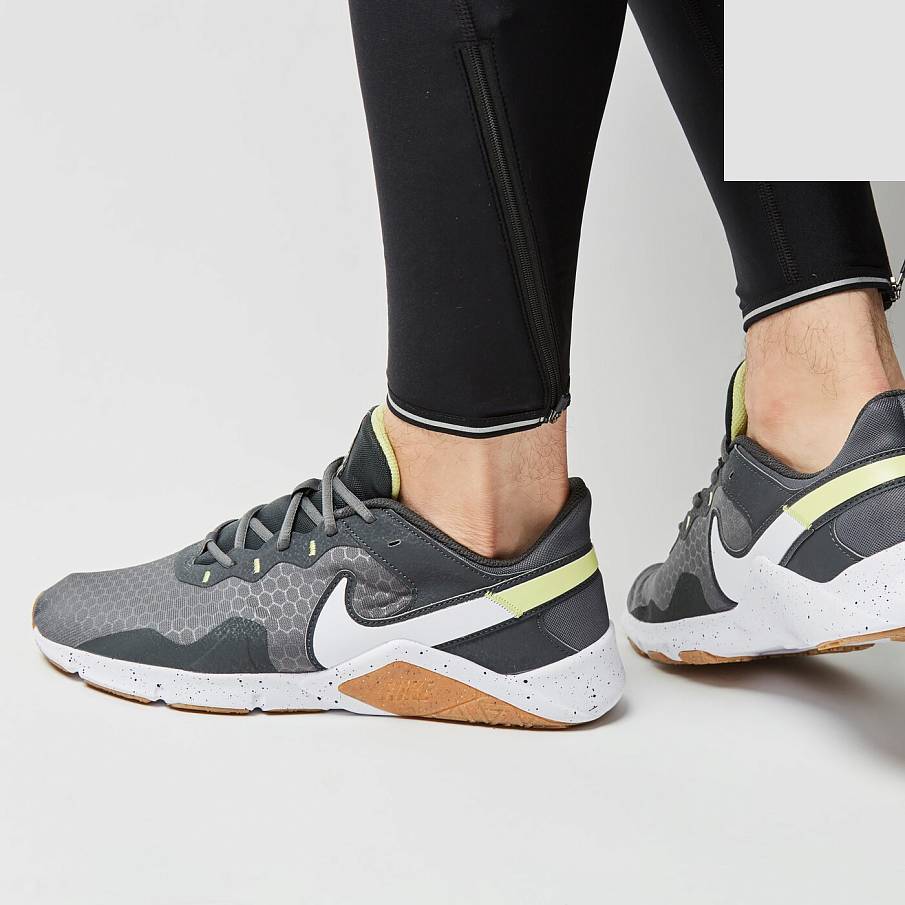 Фото № 3 с приближением к товару «‎Nike Legend Essential 2 BlackGreenWhite»