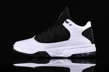 Nike Air Jordan Max Aura 2 Oreo - 3