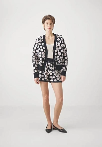 Фото № 2 с приближением к товару «‎SHAINA»