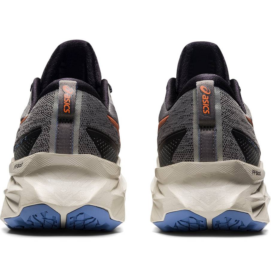 Фото № 4 с приближением к товару «‎Asics Novablast»