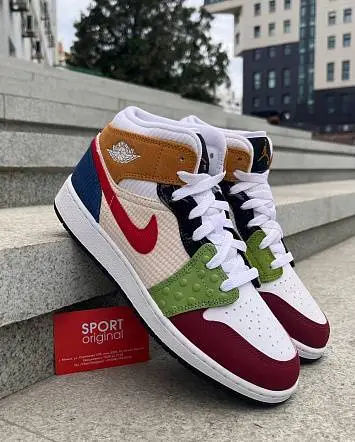 Air Jordan 1 Mid SE "Patchwork" - 1