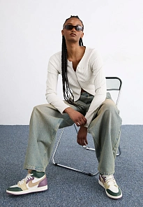 Фото № 2 с приближением к товару «‎AIR JORDAN 1 HIGH METHOD OF MAKE»