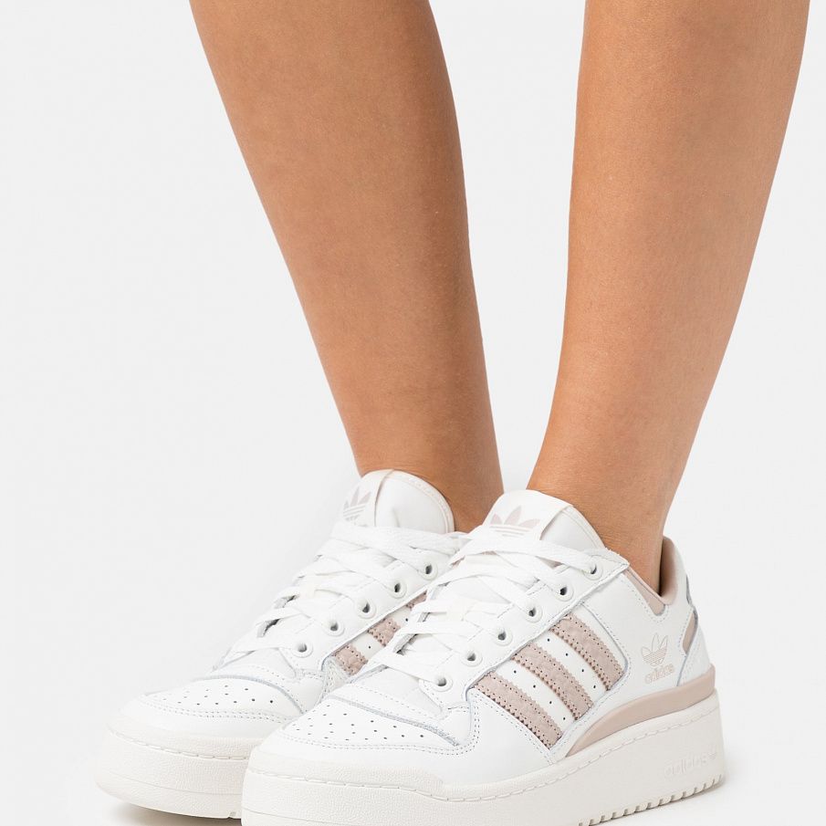 Фото № 1 с приближением к товару «‎Adidas Forum Bold »