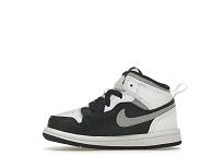 Фото № 3 с приближением к товару «‎Jordan 1 Mid»