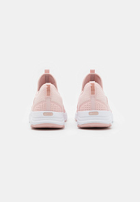 Фото № 3 с приближением к товару «‎Puma Softride Sophia»