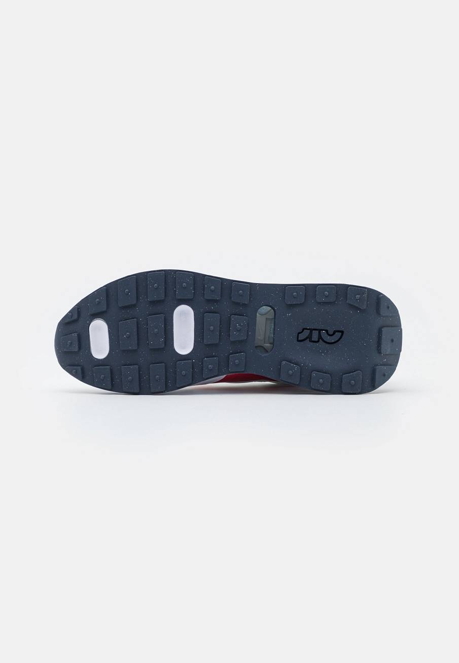 Фото № 5 с приближением к товару «‎Nike Air Max Pre-Day »