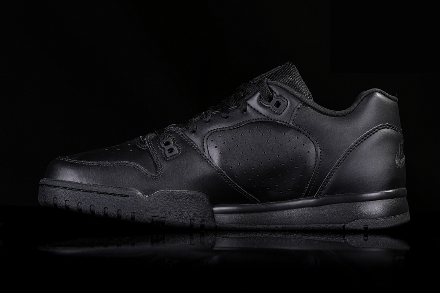 Фото № 2 с приближением к товару «‎Nike Air Cross Trainer Low 'Triple Black'»