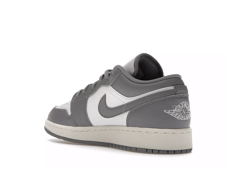 Фото № 6 с приближением к товару «‎Air Jordan 1 Low Vintage Grey »