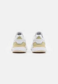 Фото № 3 с приближением к товару «‎Adidas Response Run»