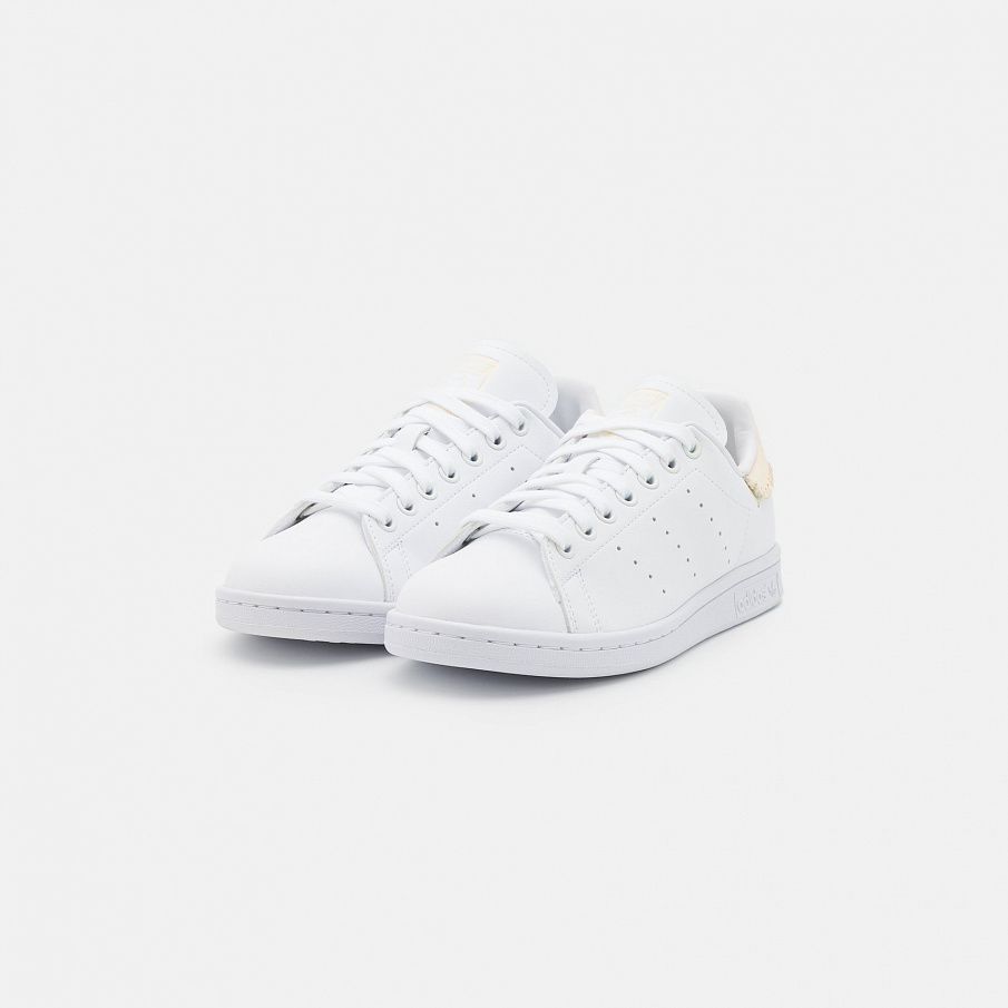 Фото № 3 с приближением к товару «‎Adidas Stan Smith »