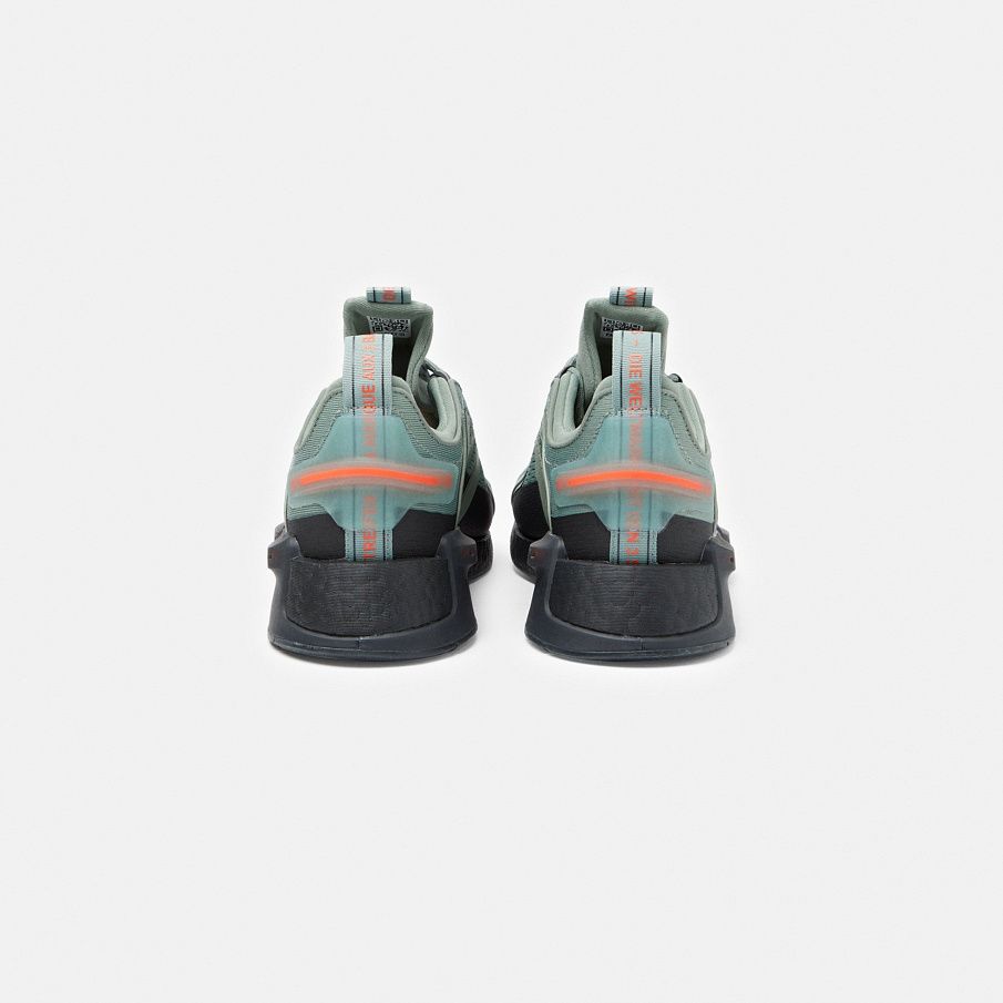 Фото № 3 с приближением к товару «‎Adidas Nmd V3 »