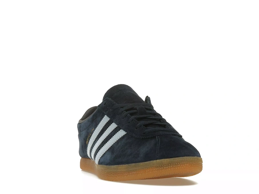 Фото № 4 с приближением к товару «‎adidas Berlin Dark Marine (2022)»