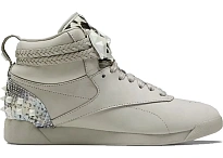 Фото № 1 с приближением к товару «‎Reebok Freestyle Hi»