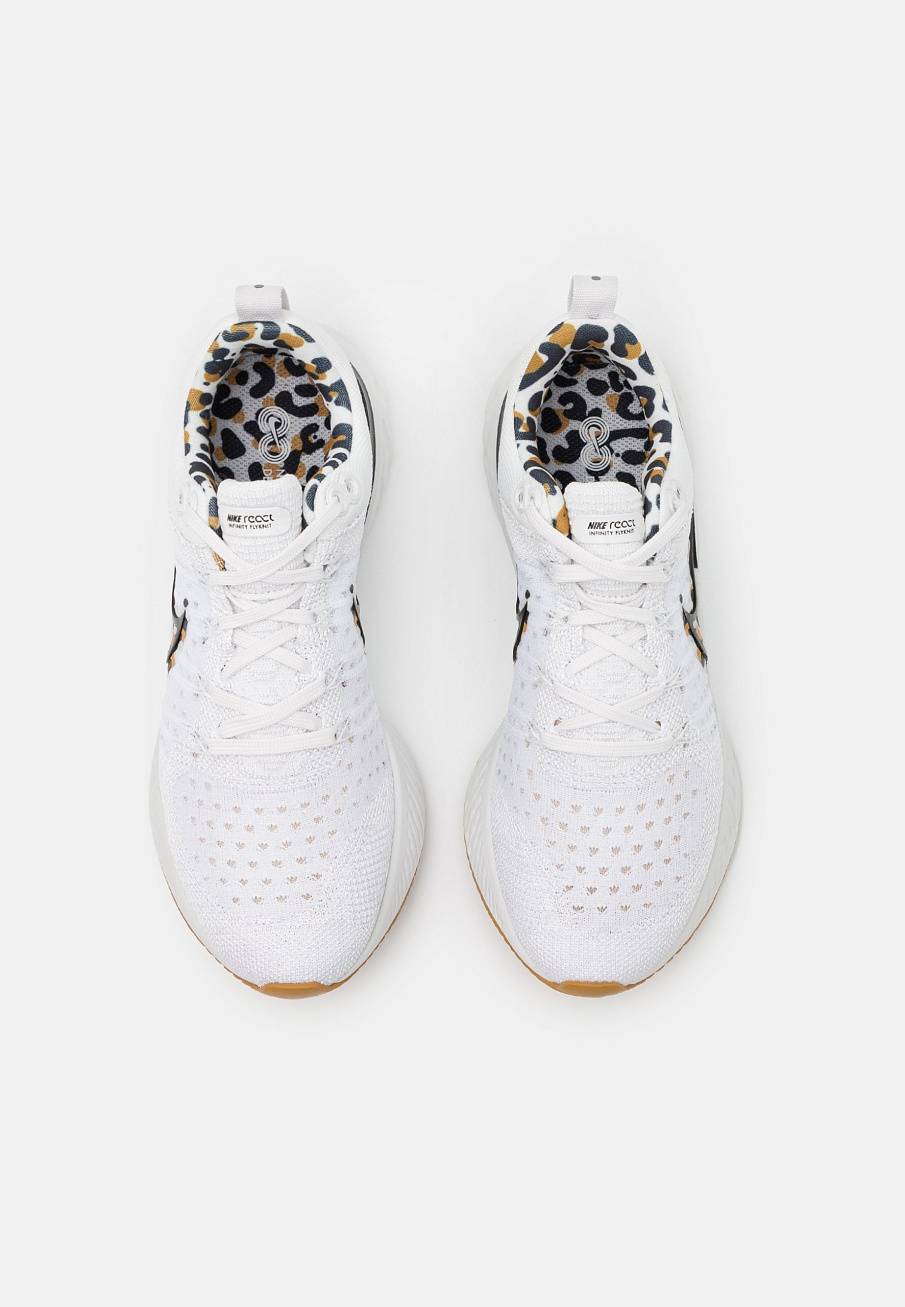 Фото № 4 с приближением к товару «‎Nike React Infinity FK 2 CP»
