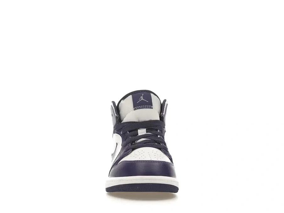 Фото № 2 с приближением к товару «‎Jordan 1 Mid»