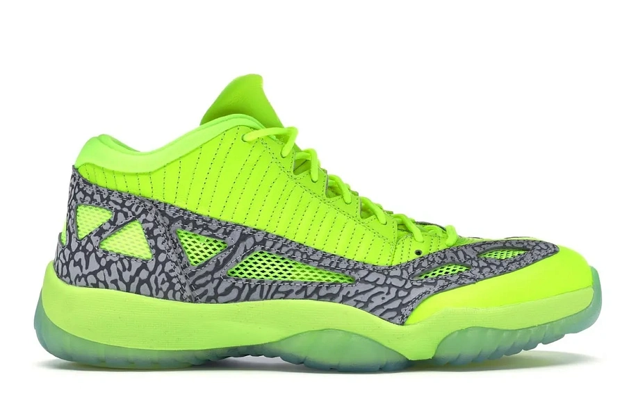 Фото № 1 с приближением к товару «‎Jordan 11 Retro Low IE Volt»