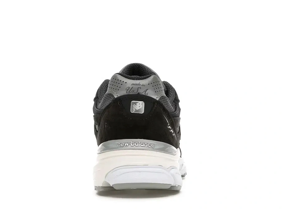 Фото № 4 с приближением к товару «‎New Balance 990v3»