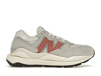 Фото № 1 с приближением к товару «‎New Balance 57/40»