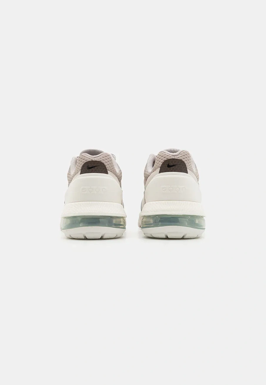 Фото № 3 с приближением к товару «‎AIR MAX PULSE»