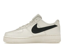 Фото № 3 с приближением к товару «‎Nike Air Force 1 '07 Quilted Swoosh Phantom Black »