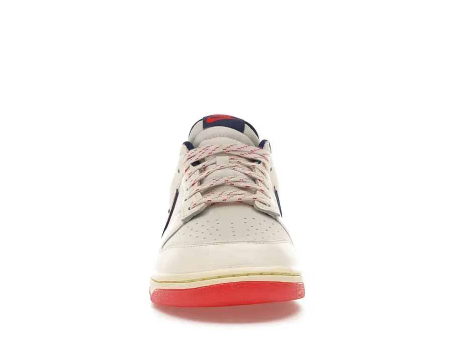 Фото № 2 с приближением к товару «‎Nike Dunk Low»
