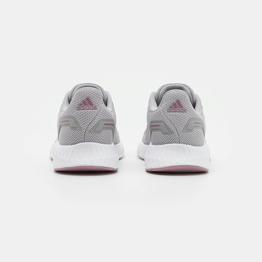 Фото № 3 с приближением к товару «‎Adidas 2.0»