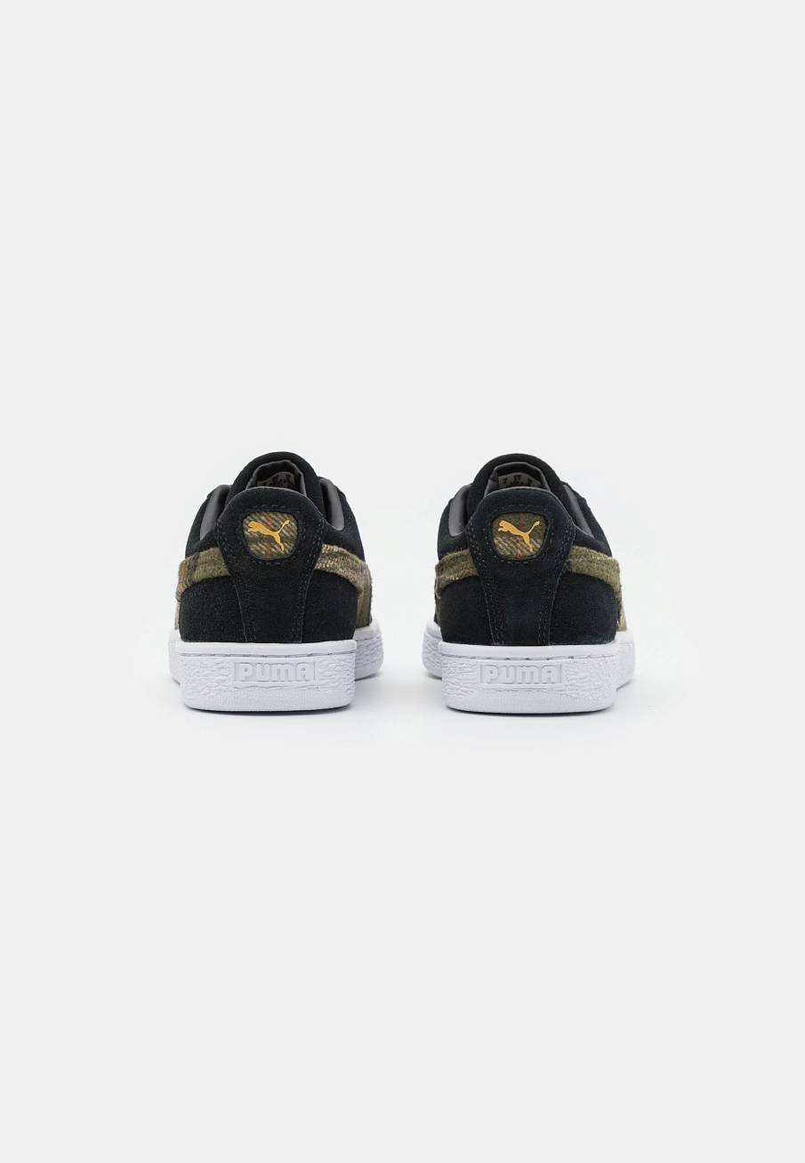 Фото № 3 с приближением к товару «‎Puma Classic »