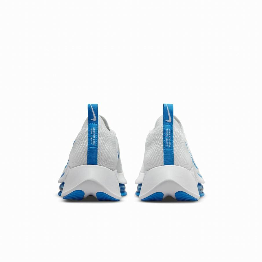 Фото № 4 с приближением к товару «‎Nike DO»