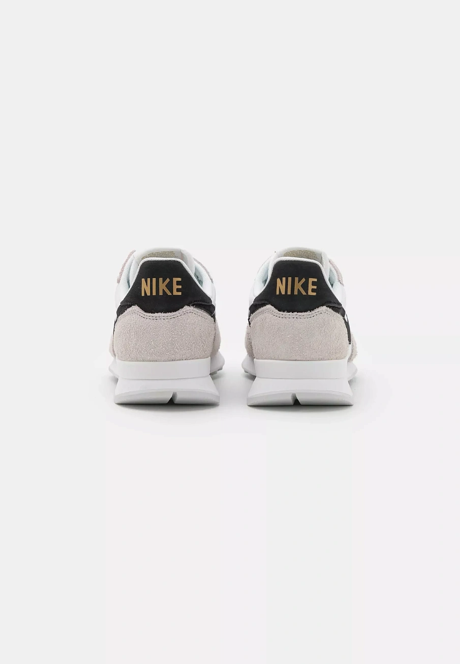 Фото № 3 с приближением к товару «‎NIKE INTERNATIONALIST DAMENSCHUH»