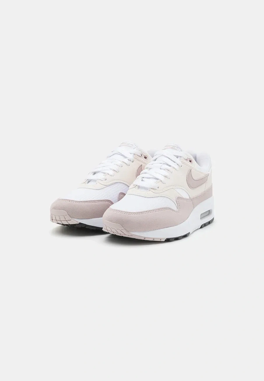 Фото № 2 с приближением к товару «‎AIR MAX 1 '87»