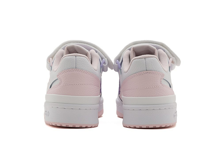 Фото № 5 с приближением к товару «‎Adidas Forum »