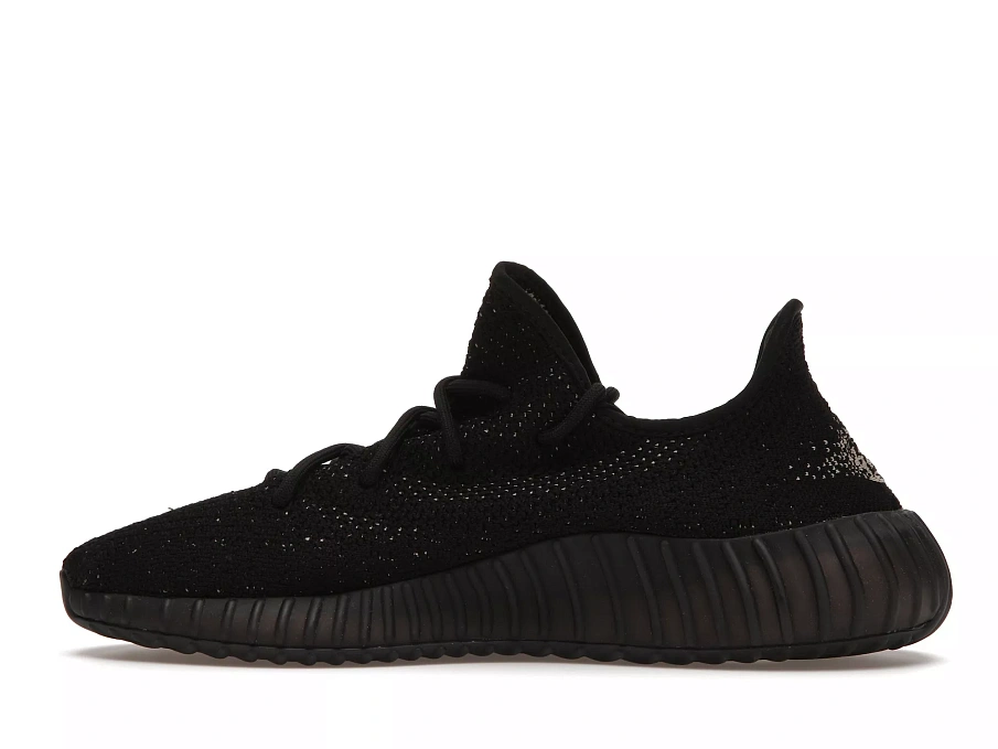 Фото № 3 с приближением к товару «‎adidas Yeezy Boost 350 V2 Core Black White (2016/2022)»