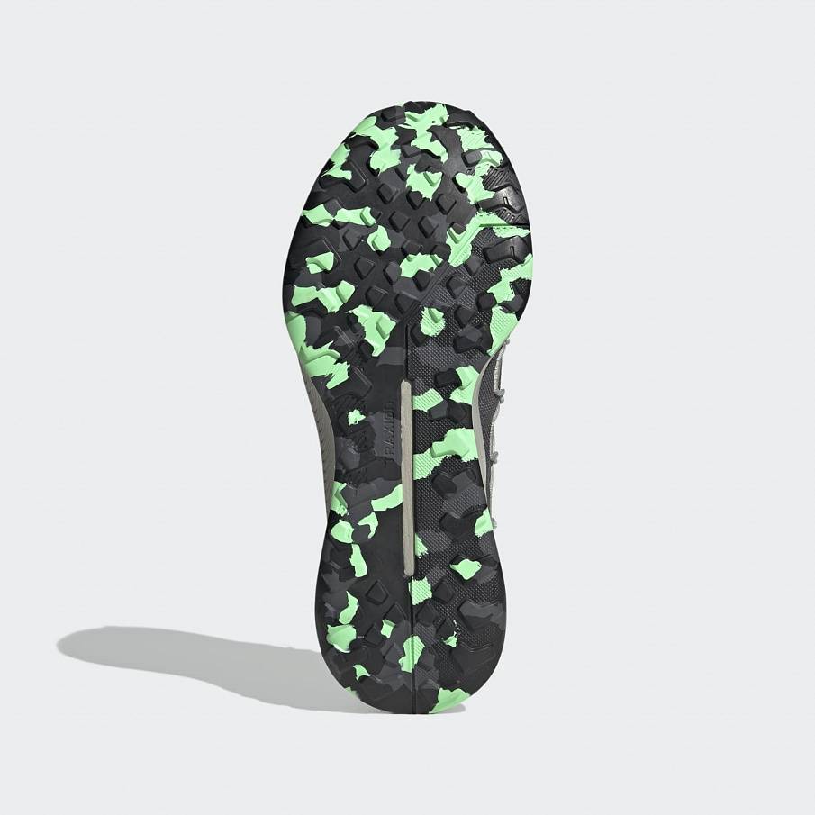 Фото № 5 с приближением к товару «‎Adidas Terrex Voyager»