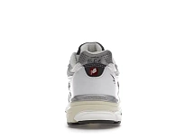 Фото № 4 с приближением к товару «‎New Balance 990v3»