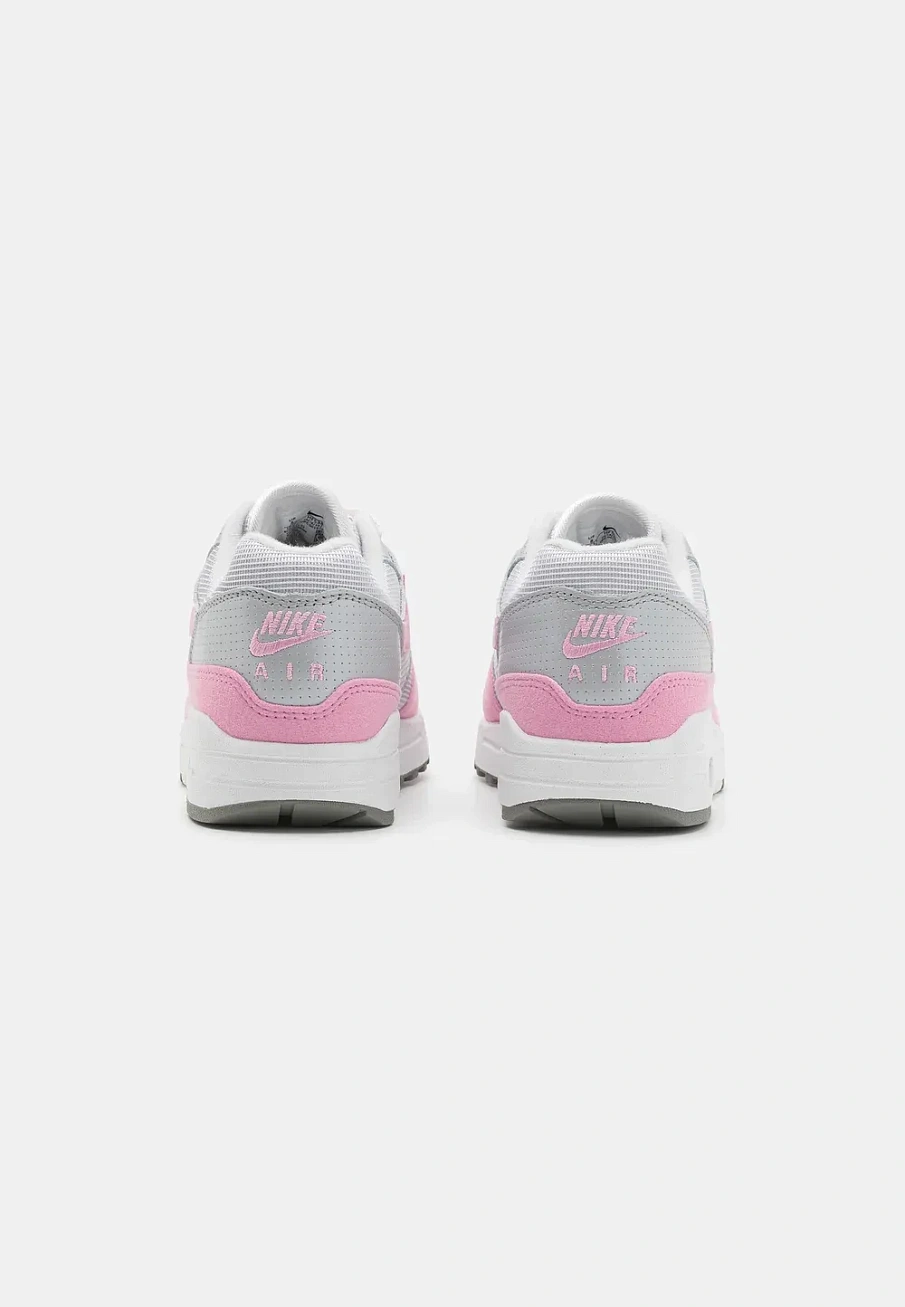 Фото № 3 с приближением к товару «‎AIR MAX 1 '87»