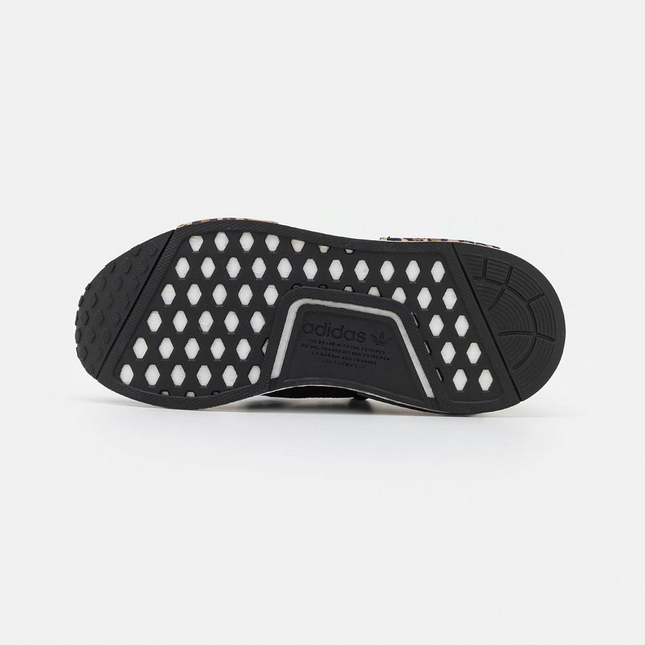 Фото № 4 с приближением к товару «‎Кроссовки Adidas SPAD111A23F-Q11»