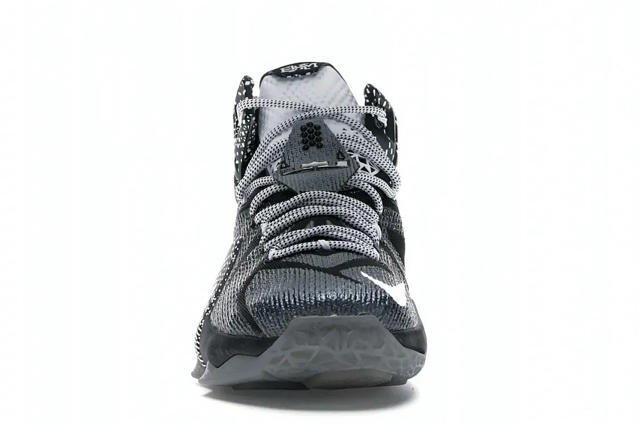 Фото № 2 с приближением к товару «‎Nike LeBron 12 BHM (2015)»