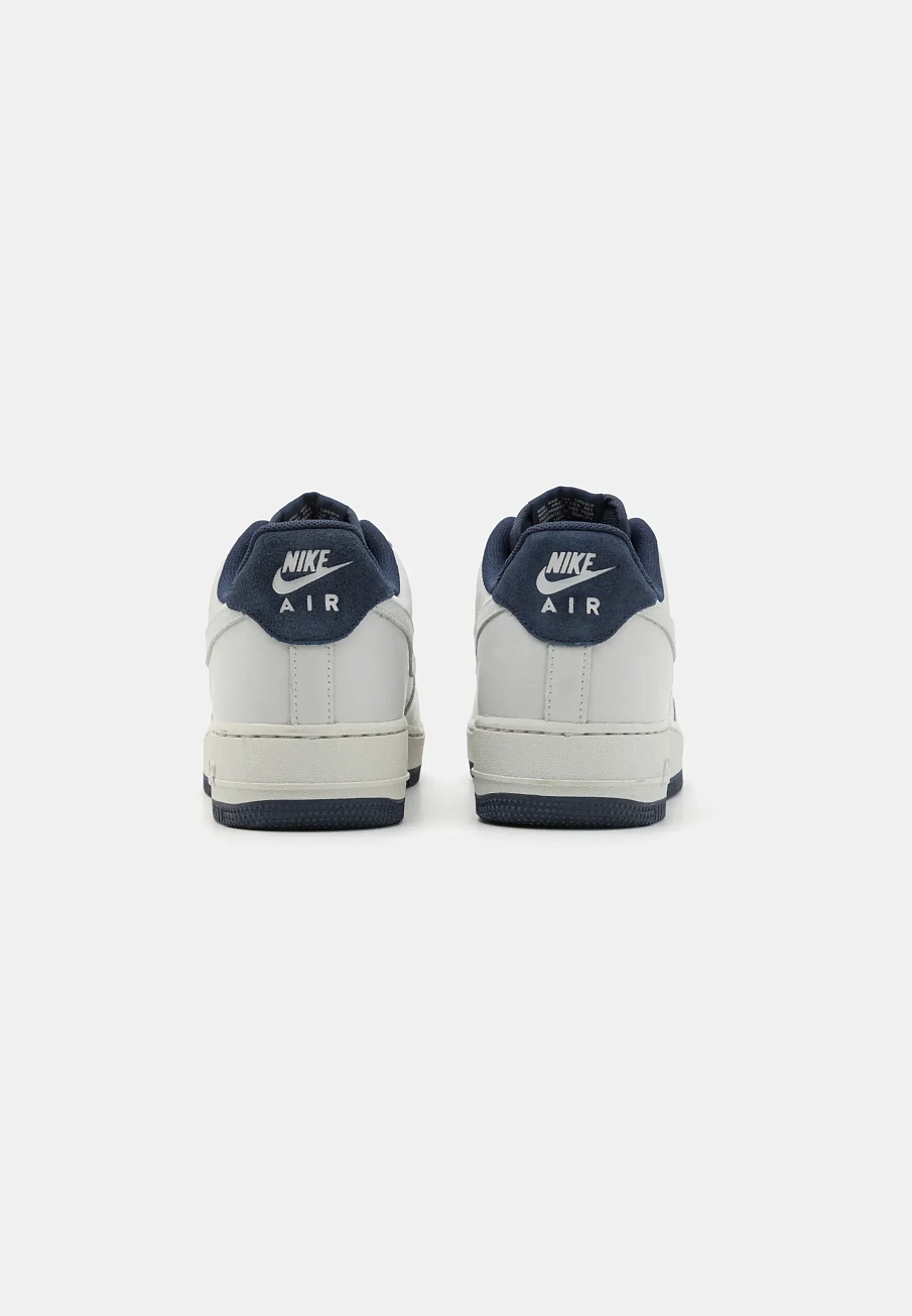 Фото № 3 с приближением к товару «‎AIR FORCE 1 '07»