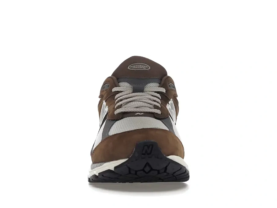 Фото № 2 с приближением к товару «‎New Balance 2002R»