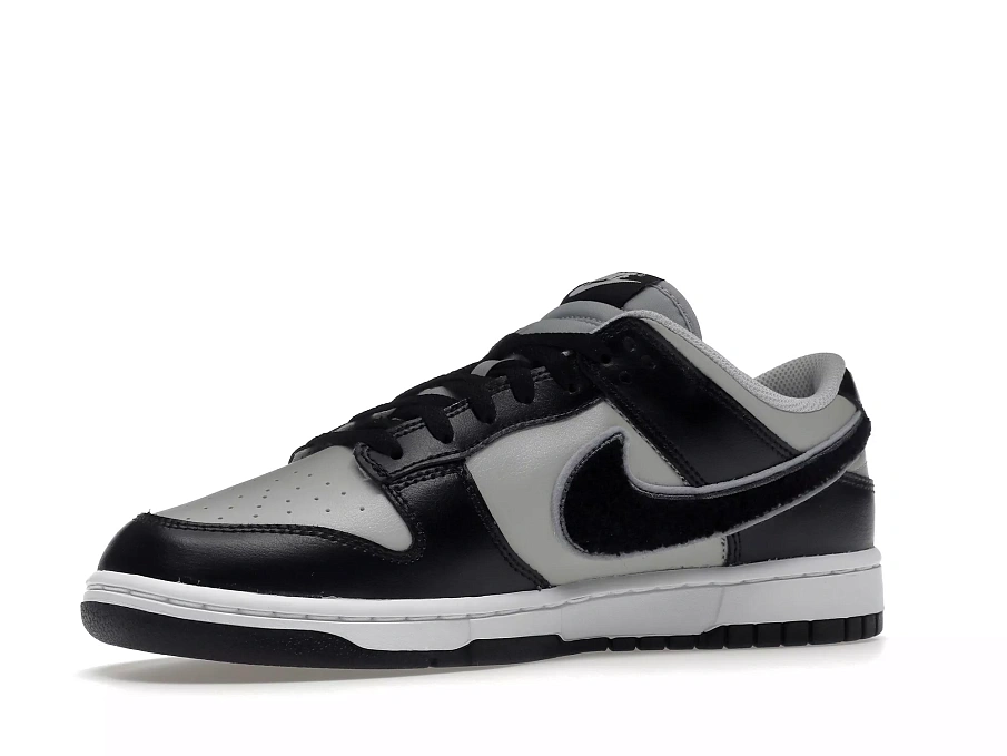 Фото № 2 с приближением к товару «‎Nike Dunk Low Chenille Swoosh Black Grey»