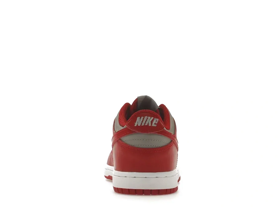 Фото № 4 с приближением к товару «‎Nike Dunk Low»