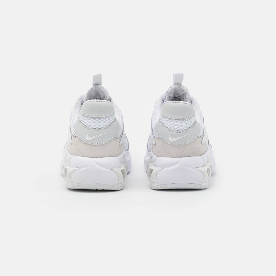 Фото № 4 с приближением к товару «‎Nike Zoom Air Fire »