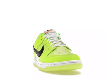 Nike Dunk Low SE Splash Volt - 2