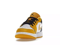 Фото № 3 с приближением к товару «‎Jordan 1 Low Taxi »