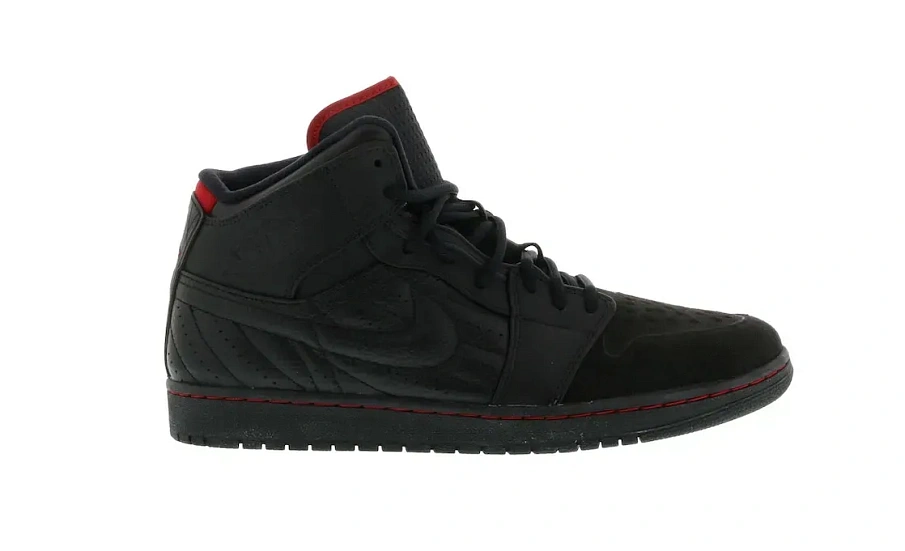 Фото № 1 с приближением к товару «‎Jordan 1 Retro '99 Bred»