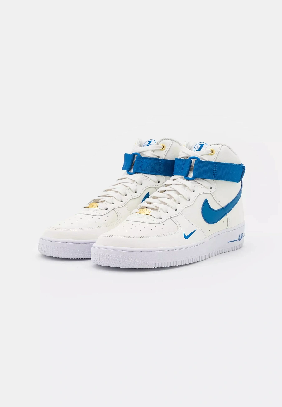 Фото № 3 с приближением к товару «‎WMNS AIR FORCE 1 HI SE»