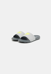 Фото № 2 с приближением к товару «‎Nike Victori One Slide»