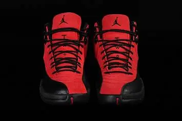 Nike Air Jordan 12 Retro Reverse Flue Game  - 3