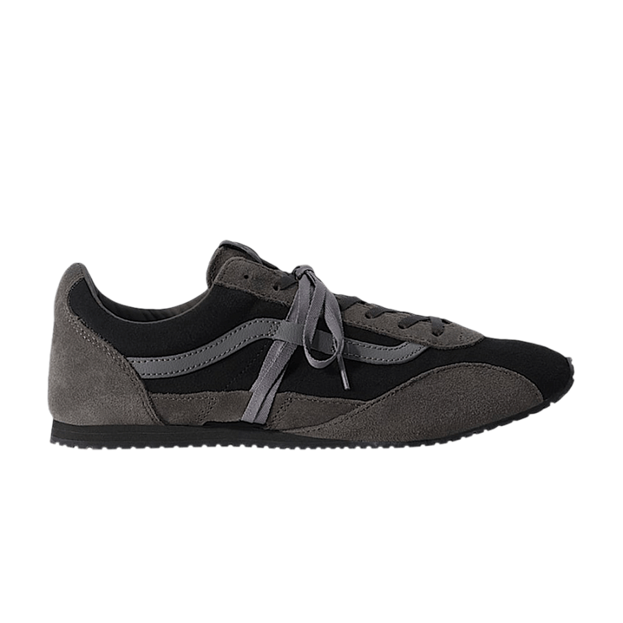 Фото № 1 с приближением к товару «‎Vans Premium Super Lowpro Elevated Suede Black Dark Gray»